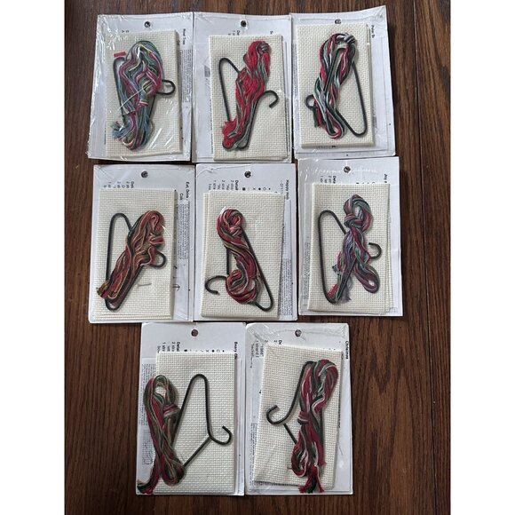 Lot of‎ 8 NWT VTG Miniature Cross Stitch Kits - Christmas Variety - Picture 2 of 2